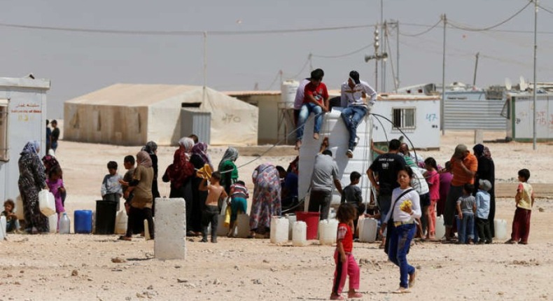 UNHCR expands cash support for Syrians returning from Jordan